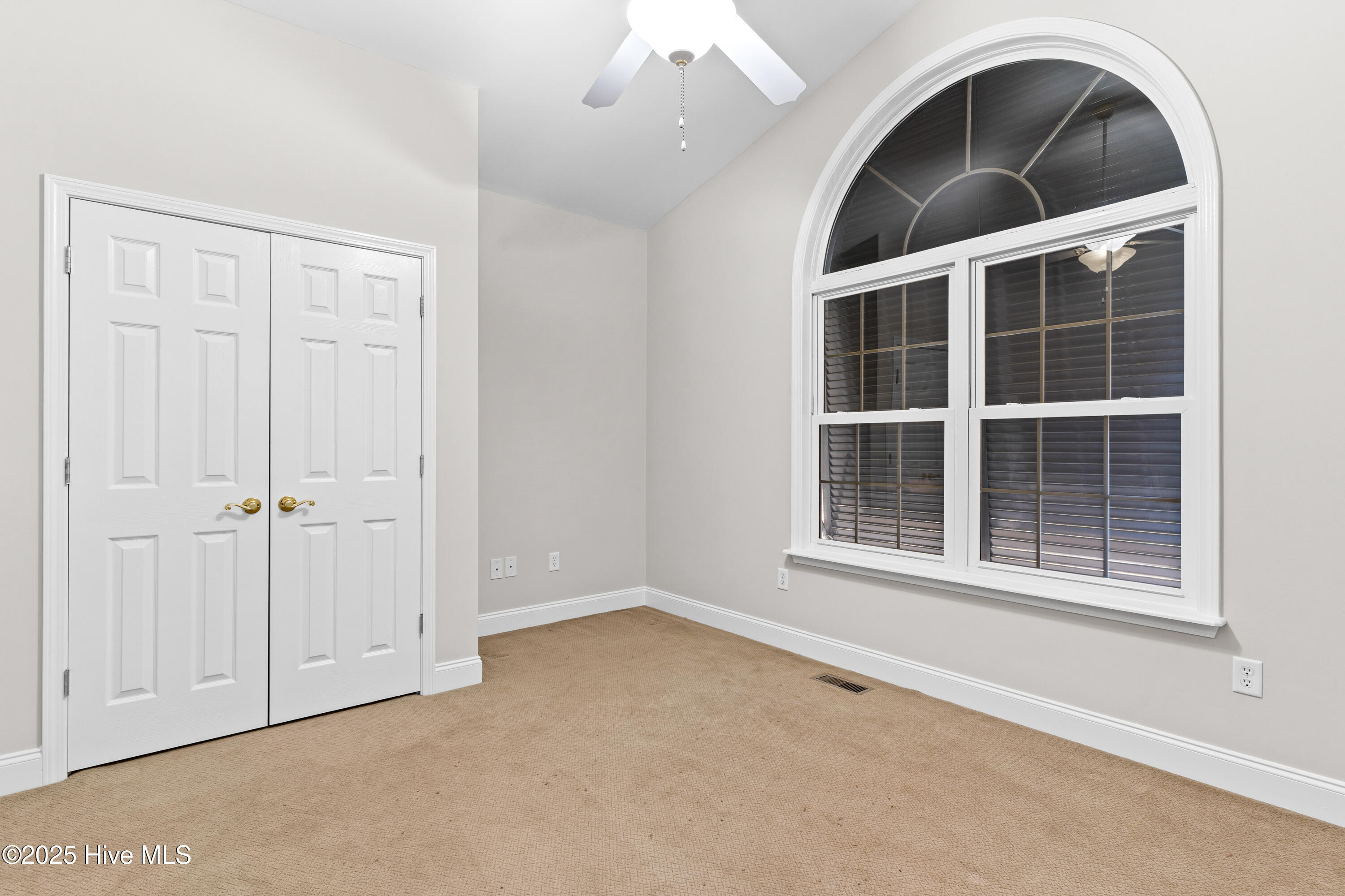 100482741 | Photo 20