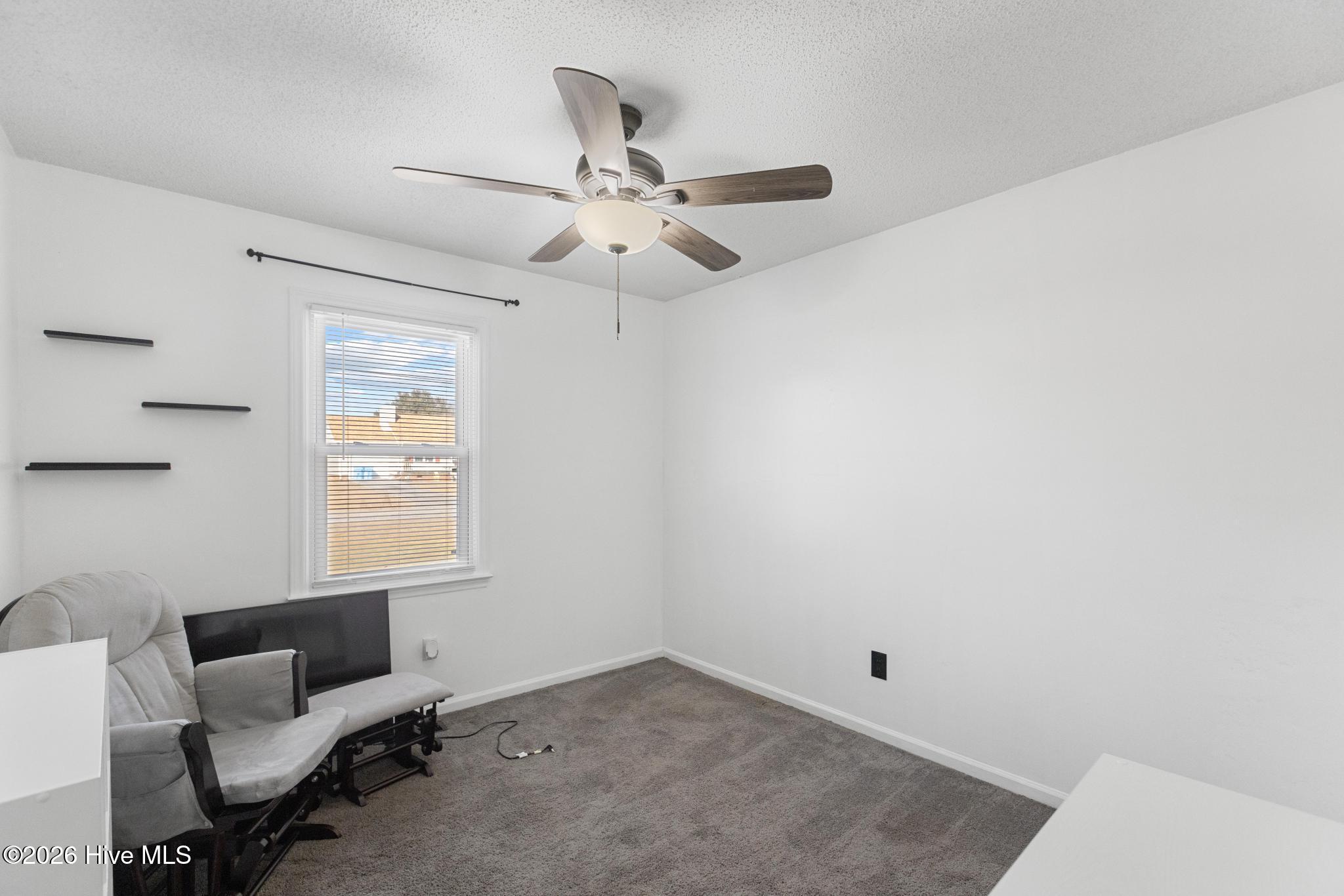 100541660 | Photo 11