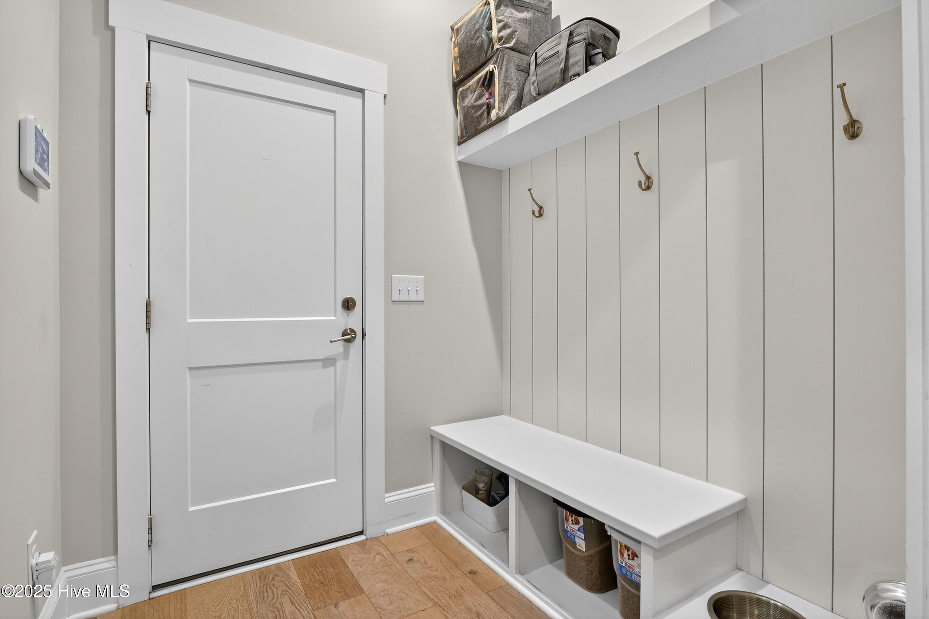 100523935 | Photo 34