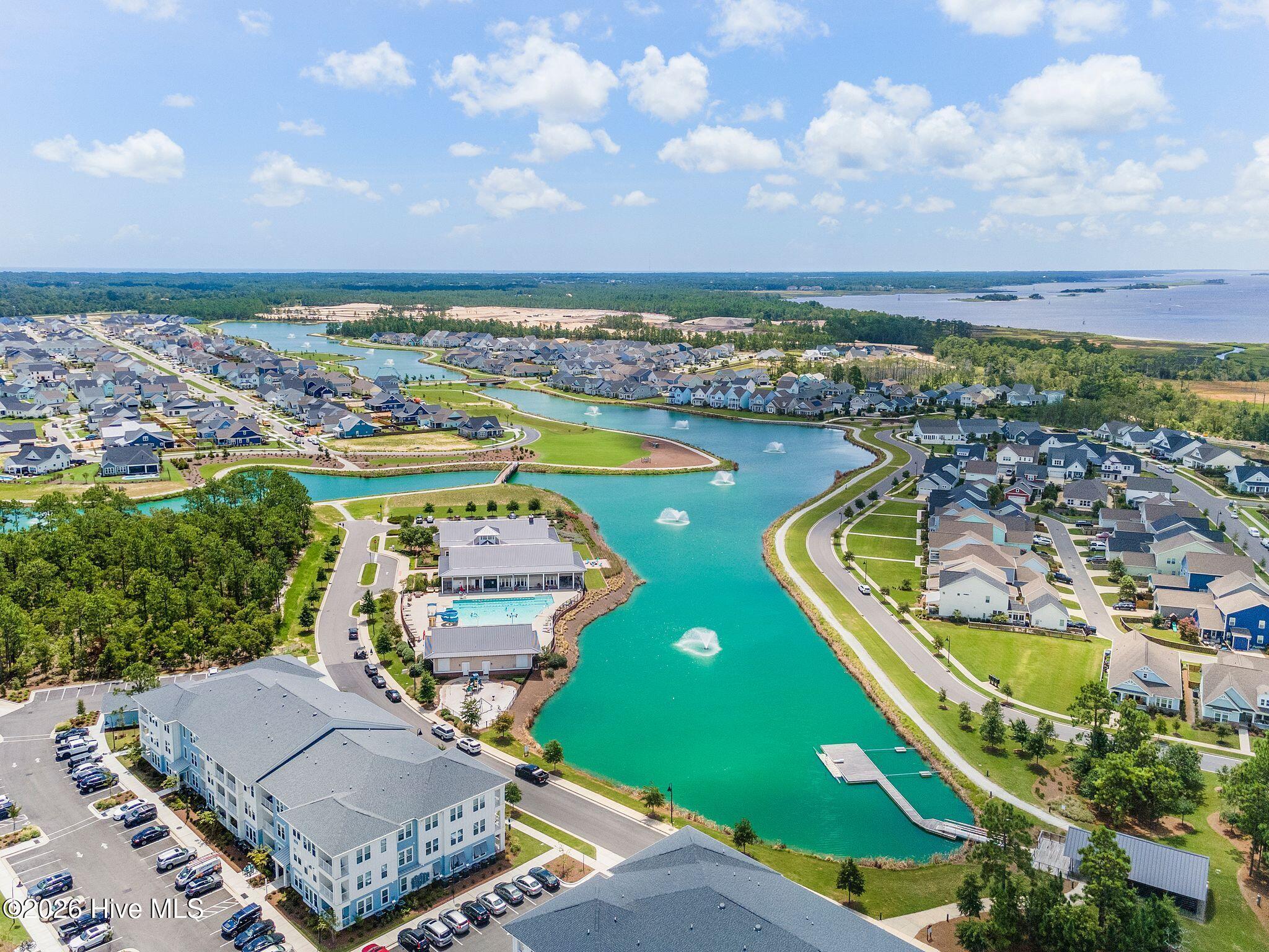 100565935 | Photo 50