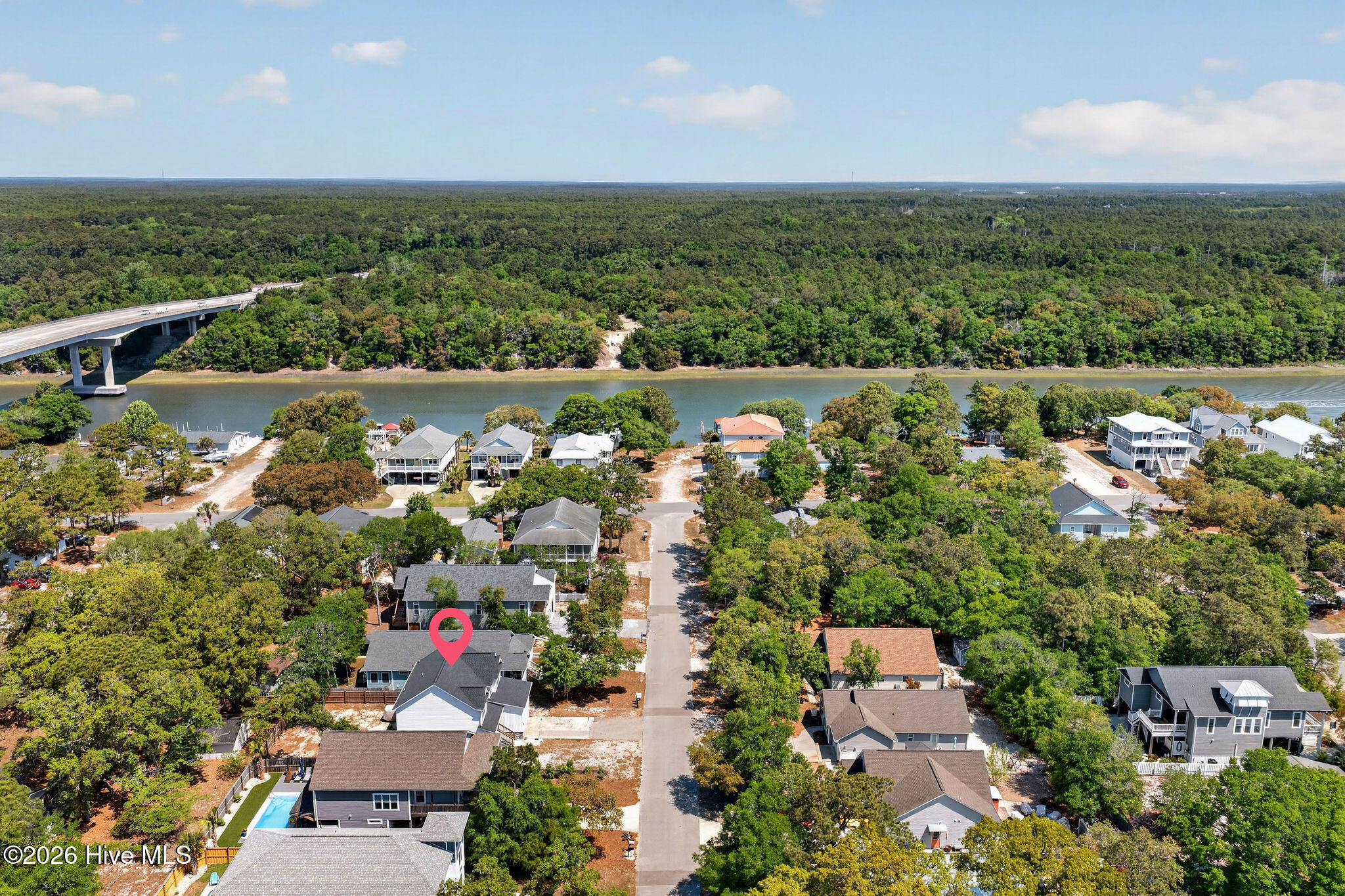 100570587 | Photo 50