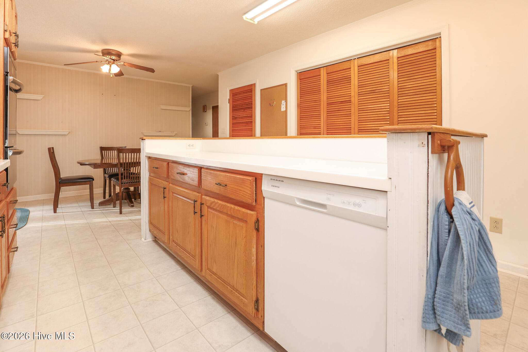 100550482 | Photo 15