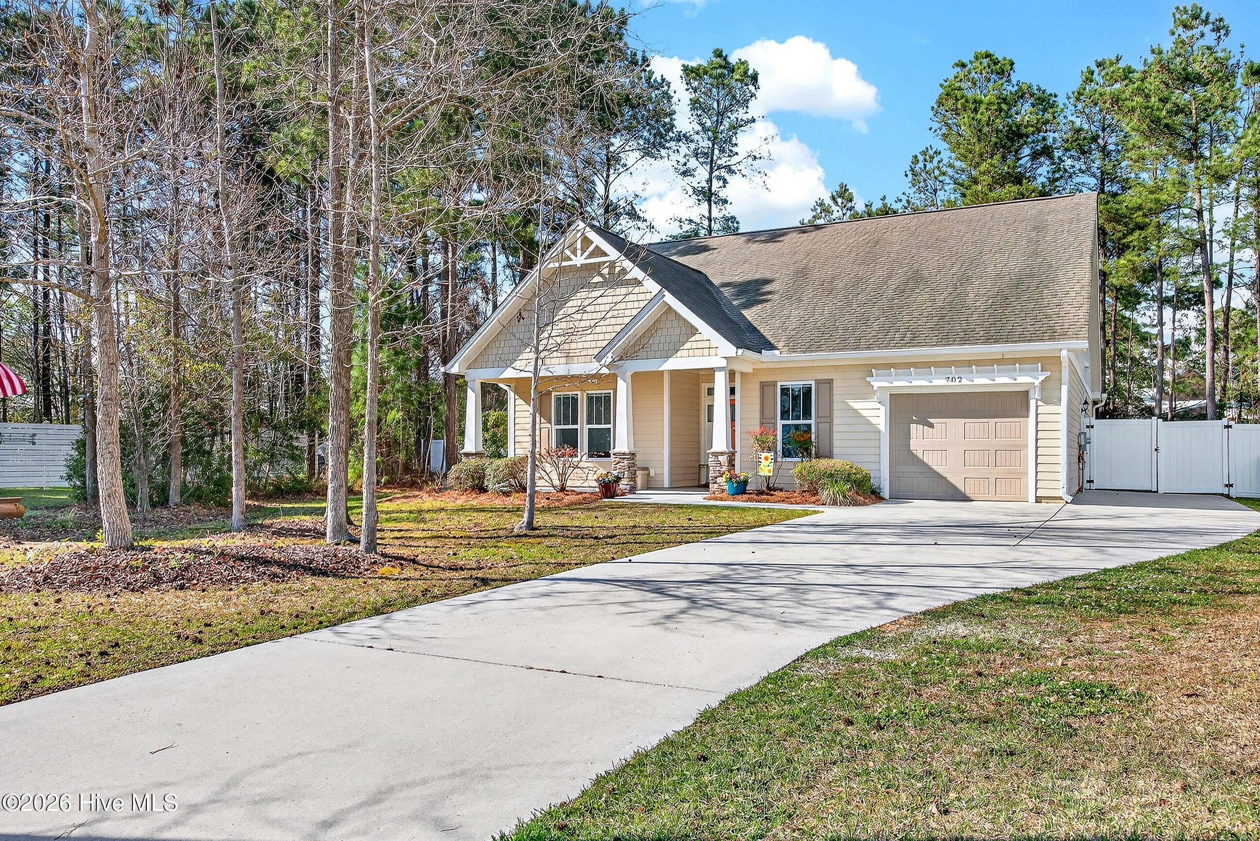 702 Jasmine Way, Burgaw, NC 28425 – photo 2: 02