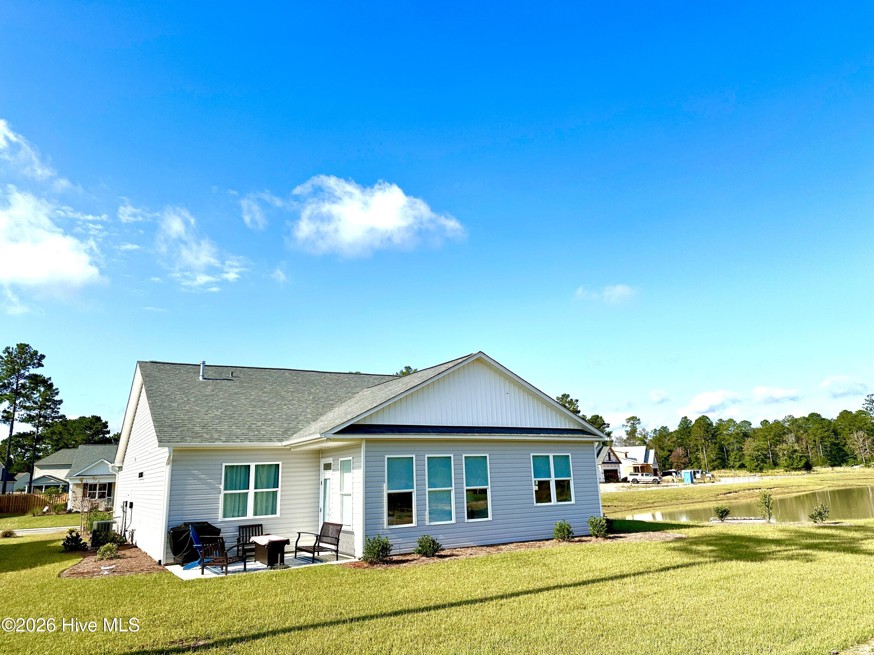 100567351 | Photo 27