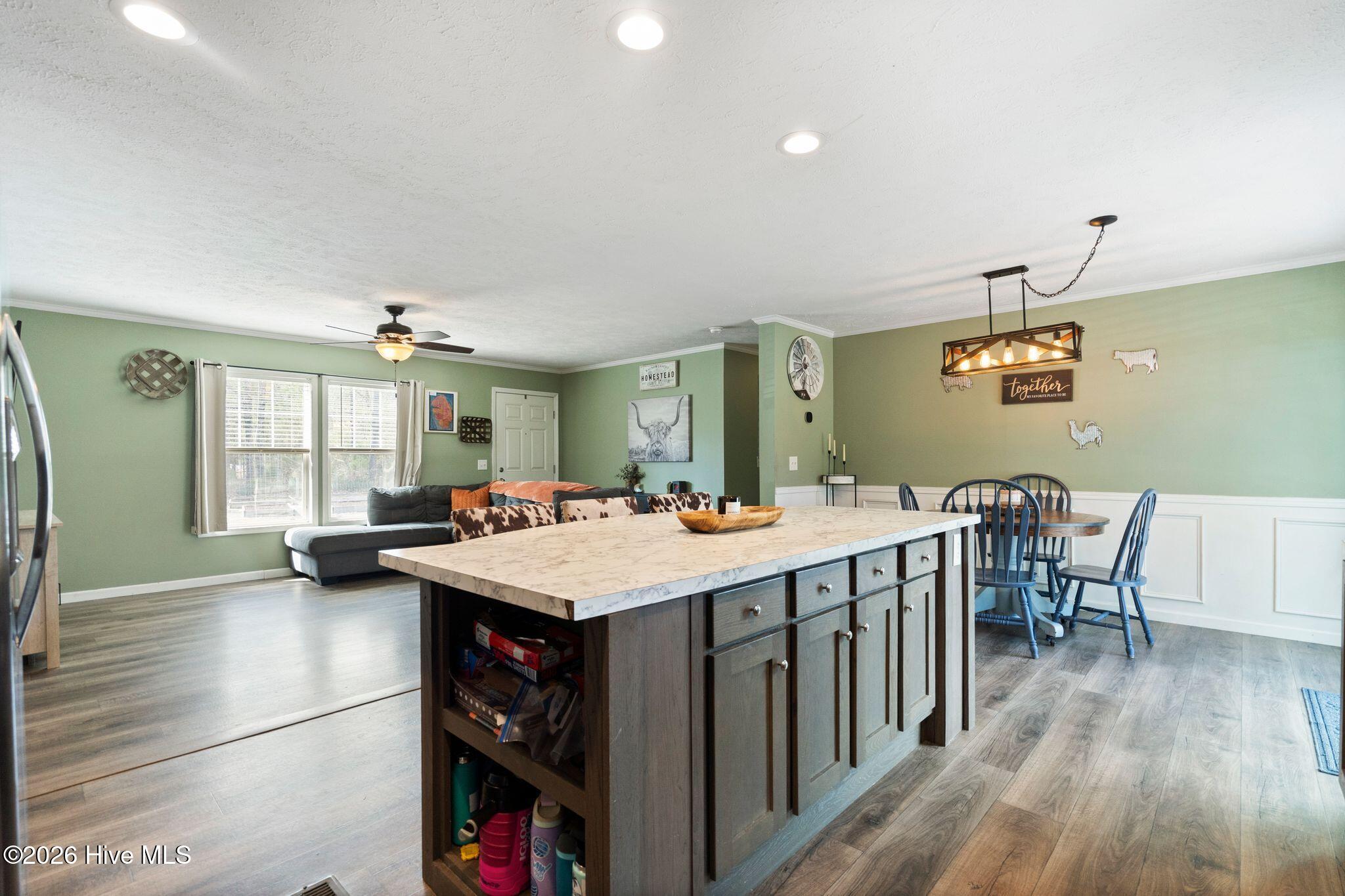 100559666 | Photo 18