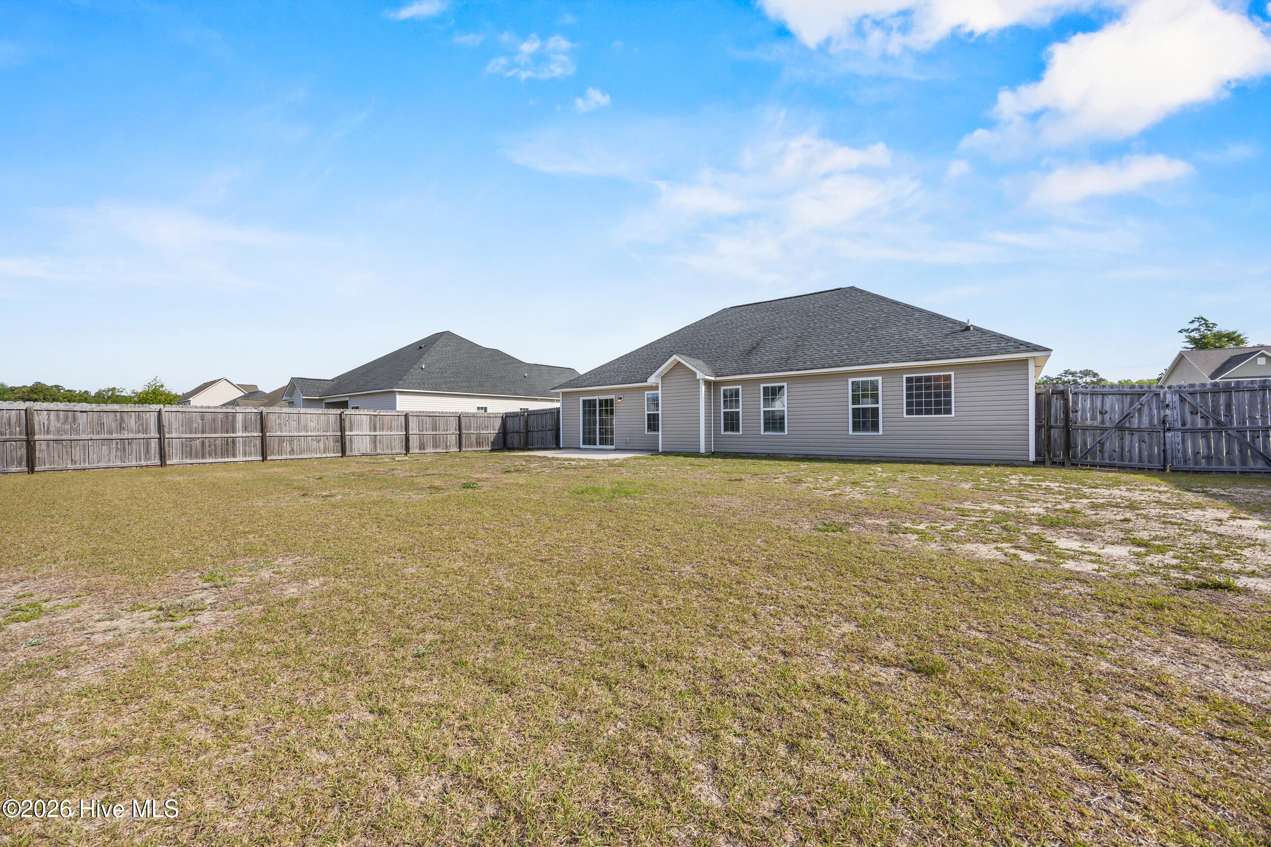 100567416 | Photo 34