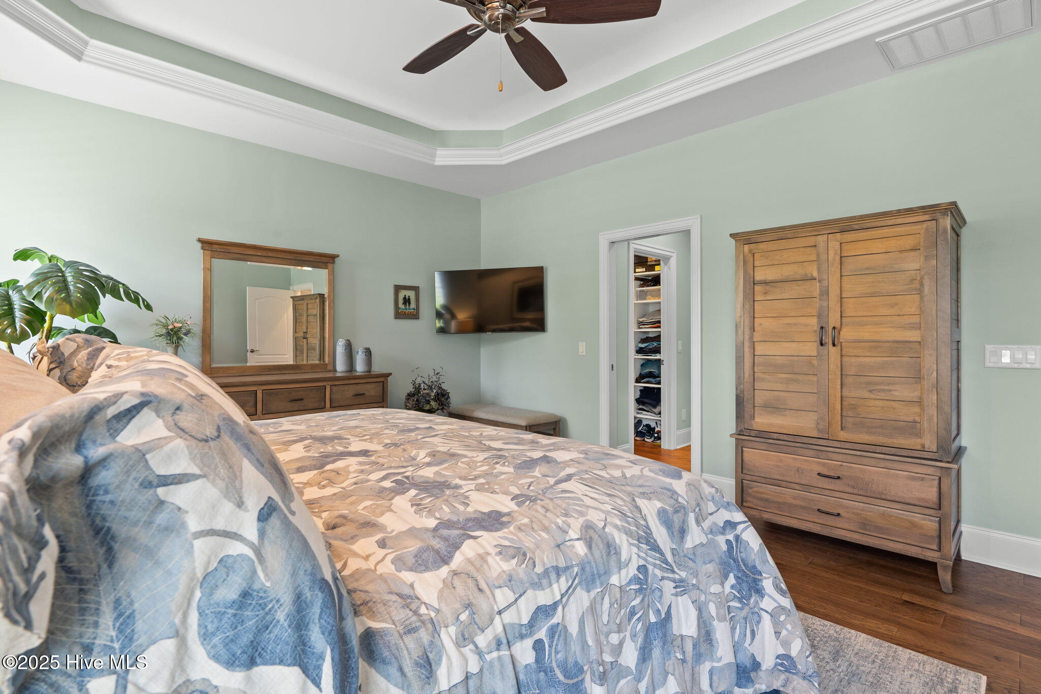 100521657 | Photo 24