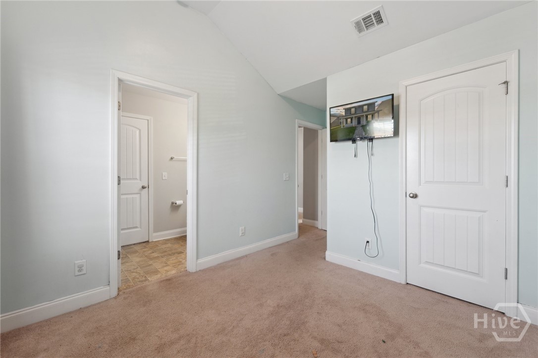 2nd bedroom with Jack and Jill bathroom