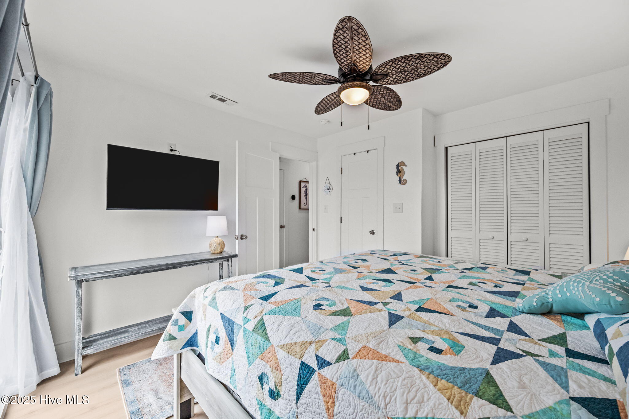 100525706 | Photo 21