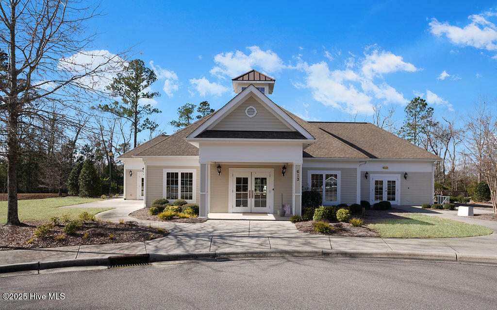 100542530 | Photo 86