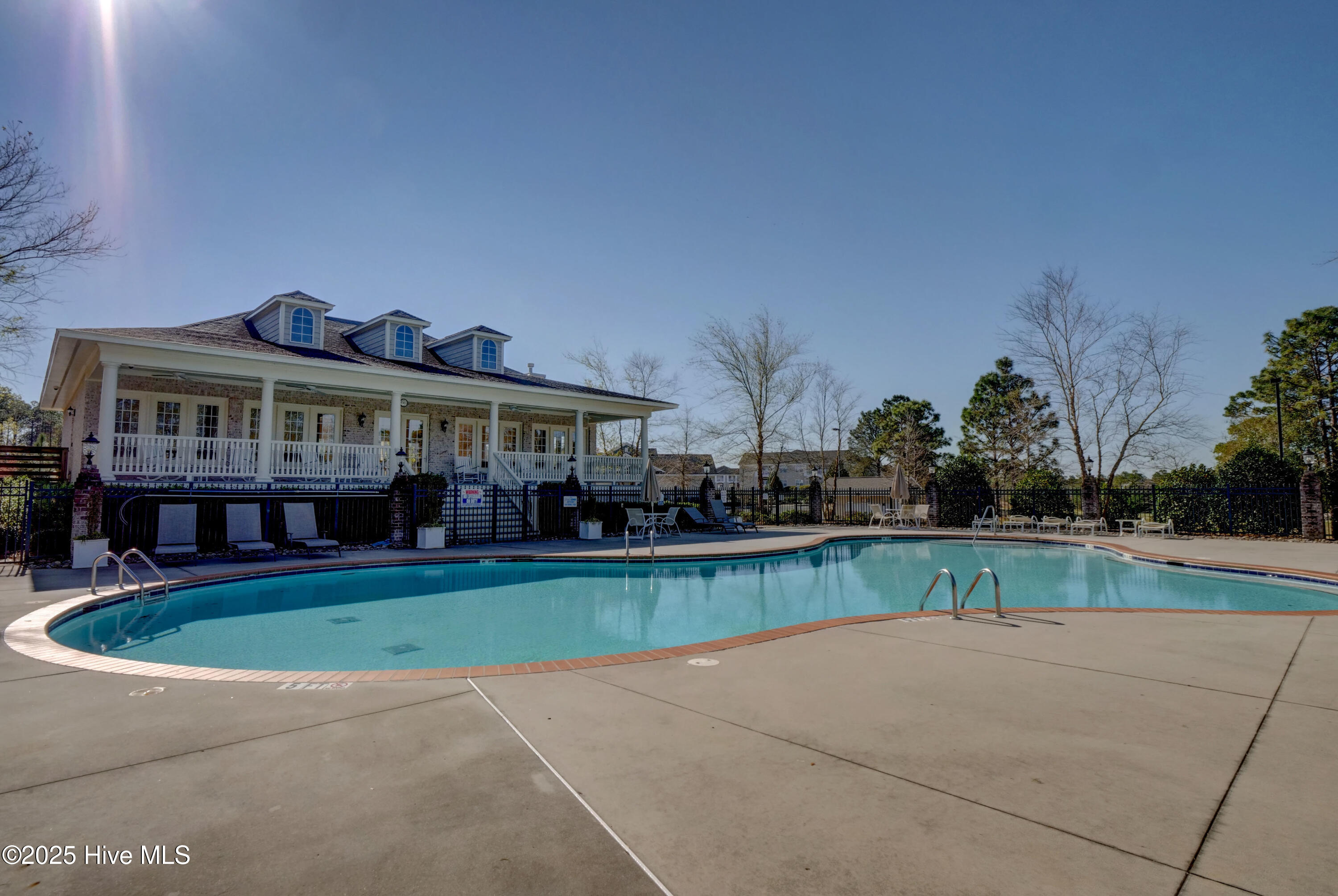 100519414 | Photo 66