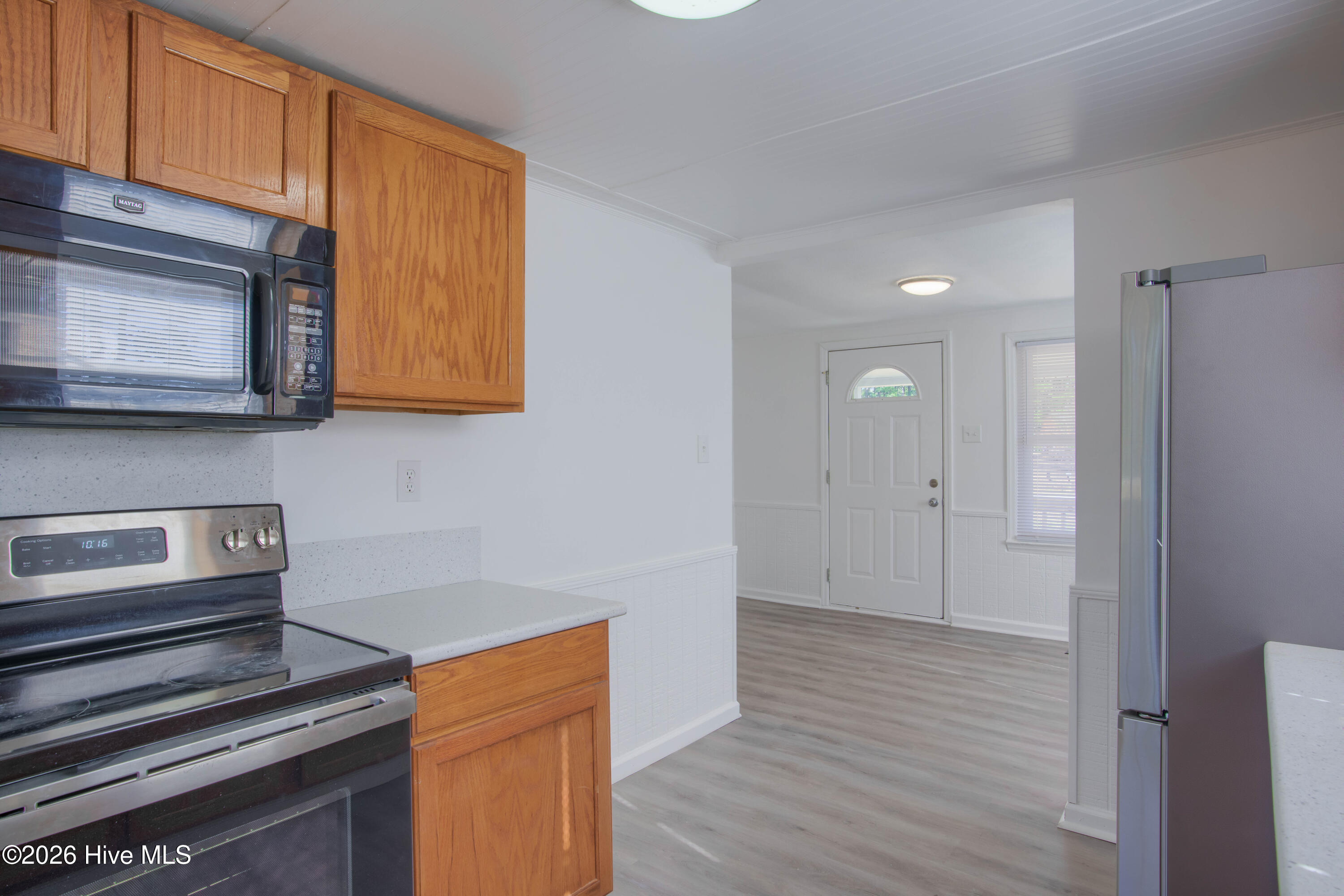 100549592 | Photo 11