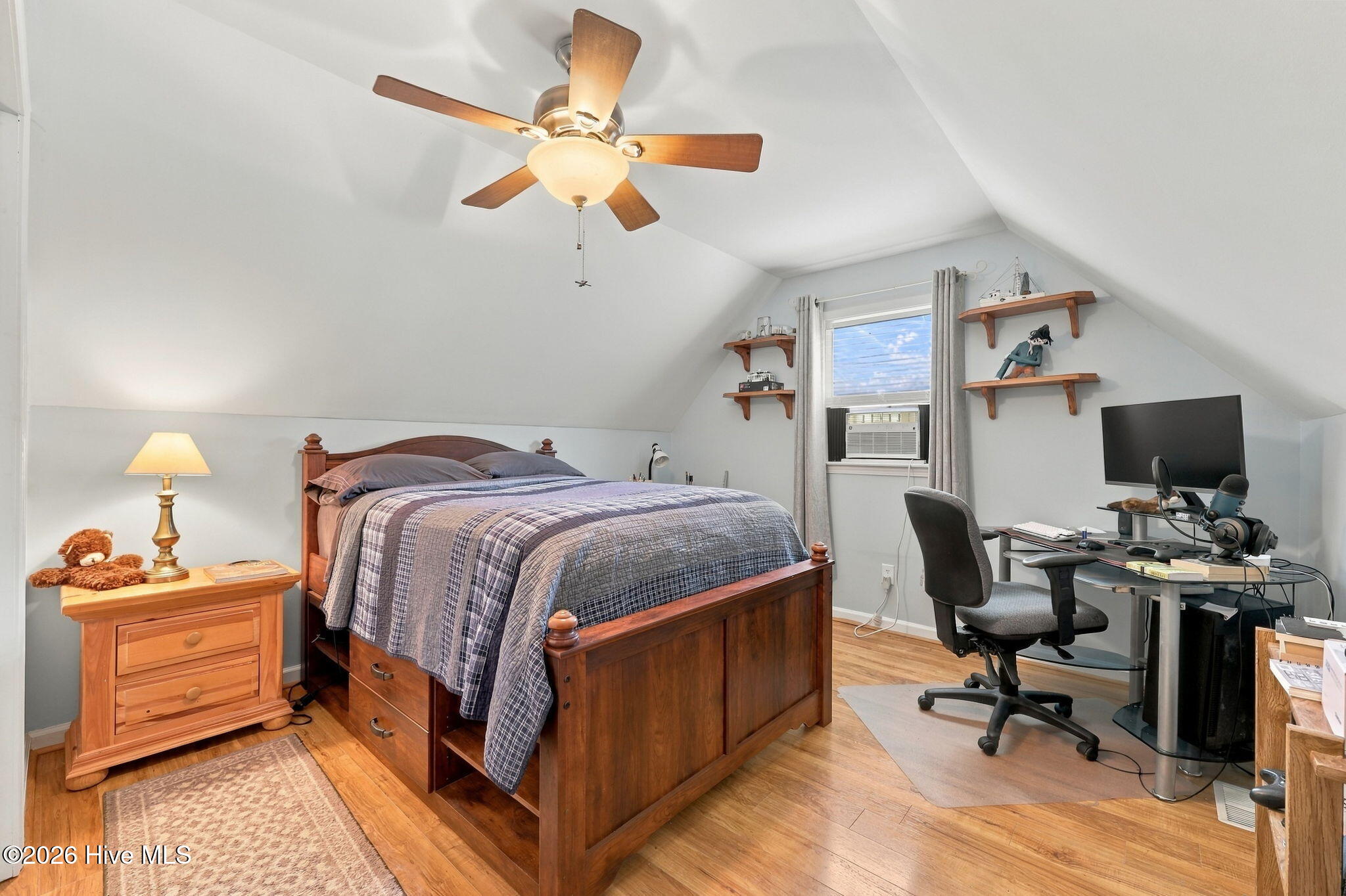 310 Bobbys Drive,Newport
