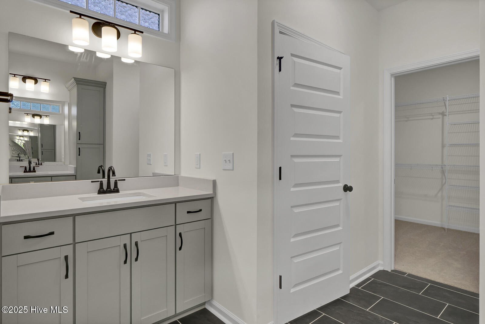 100515085 | Photo 20