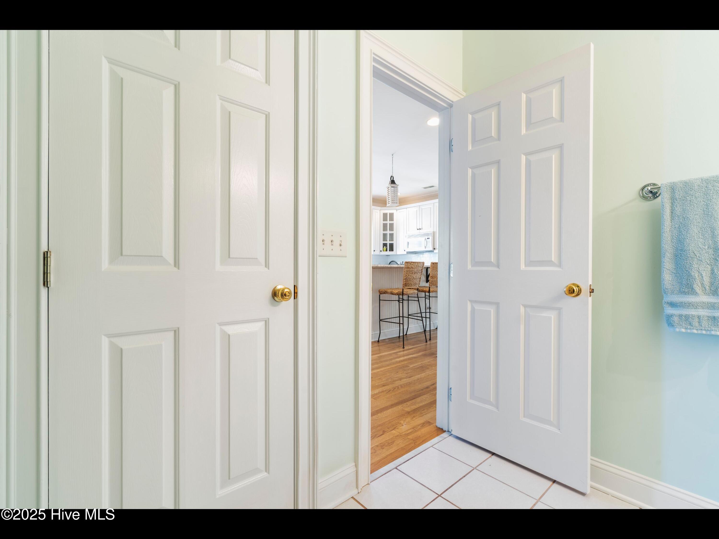 100511839 | Photo 41