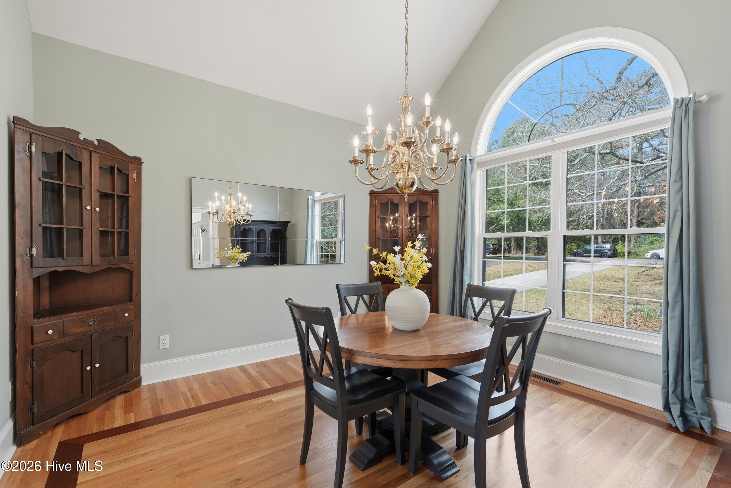 100559694 | Photo 20