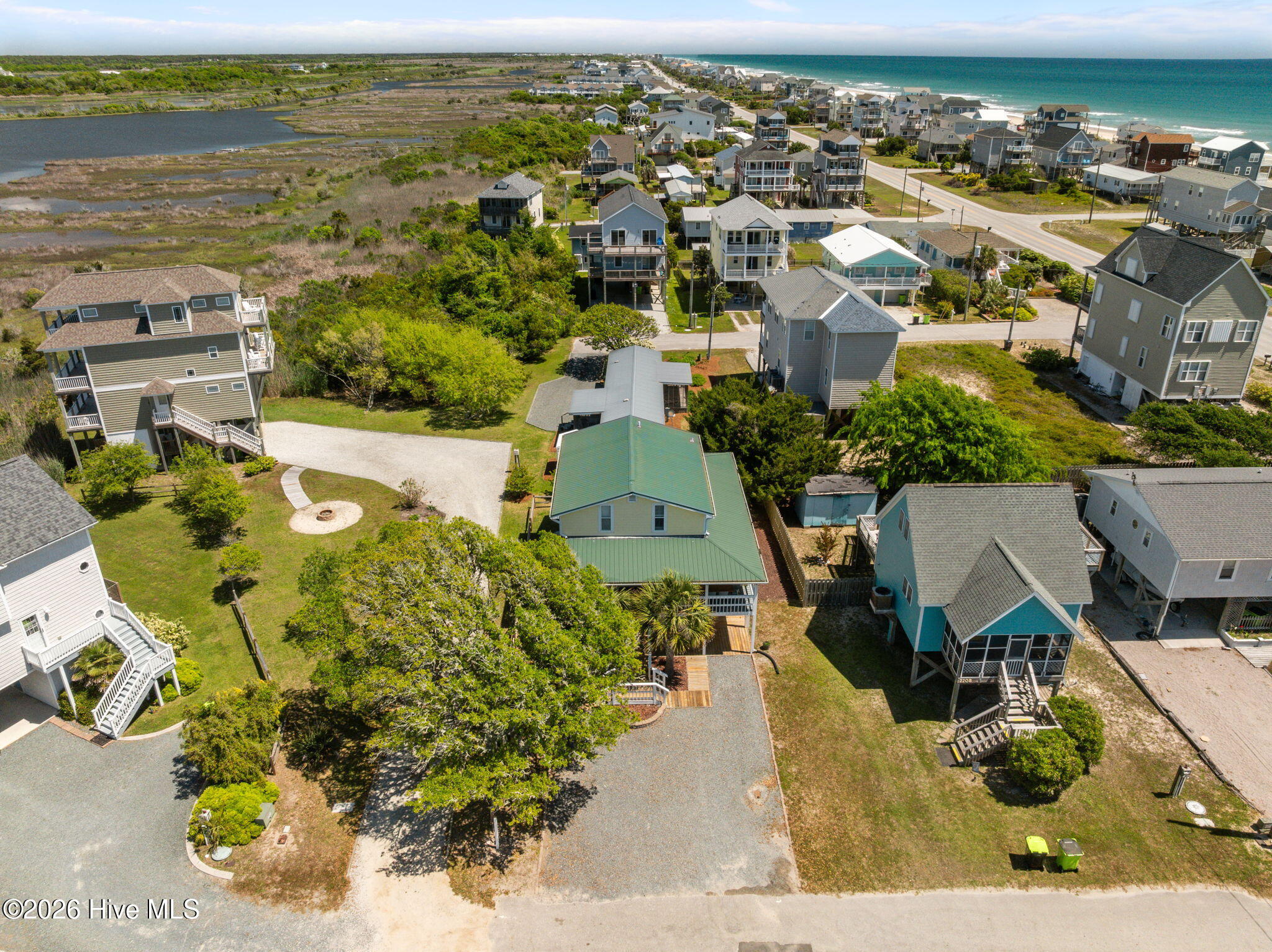 100569137 | Photo 18