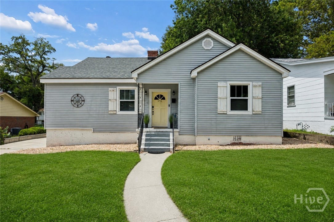 Photo 2 of Single family home for sale at 1712 E 32nd Street, Savannah, GA 31404 | MLS# SA360537 | Listing updated on 2026-10-08