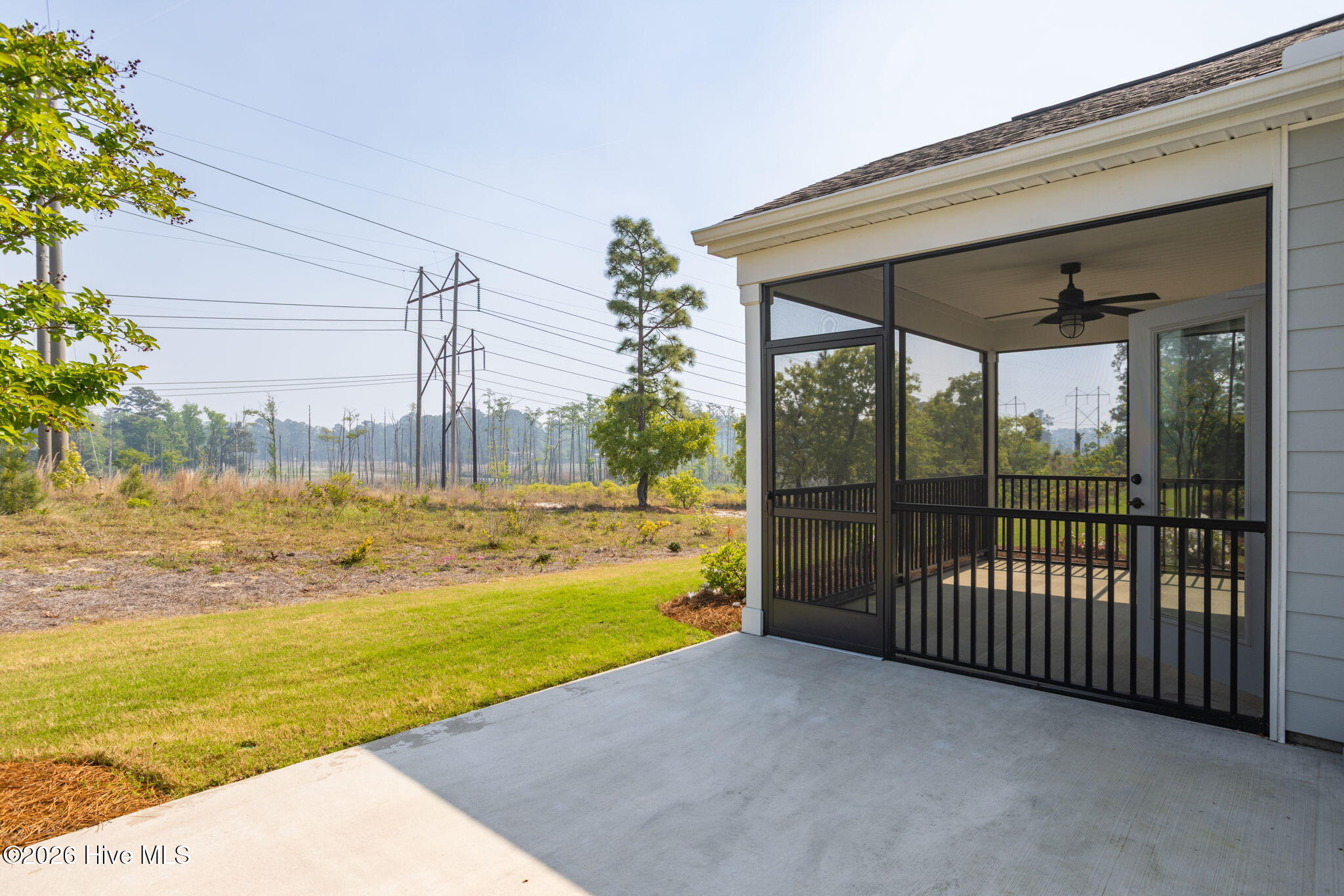 100567732 | Photo 30