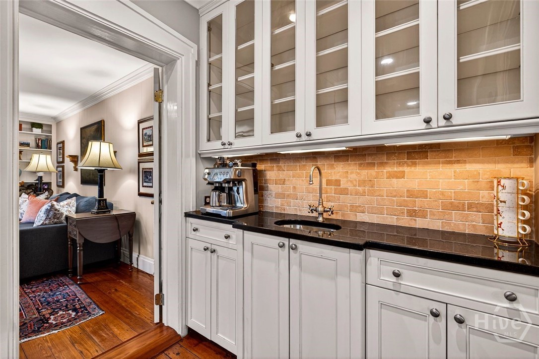 208 E Liberty Street, Savannah, GA, 31401