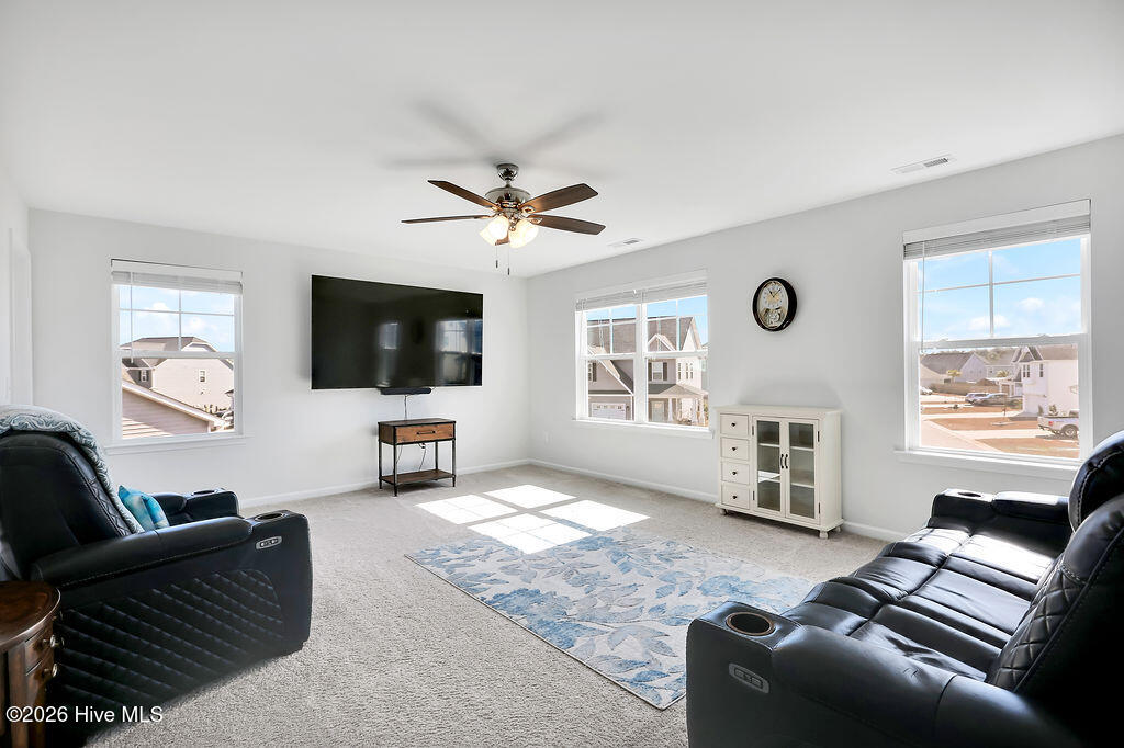 100555659 | Photo 19