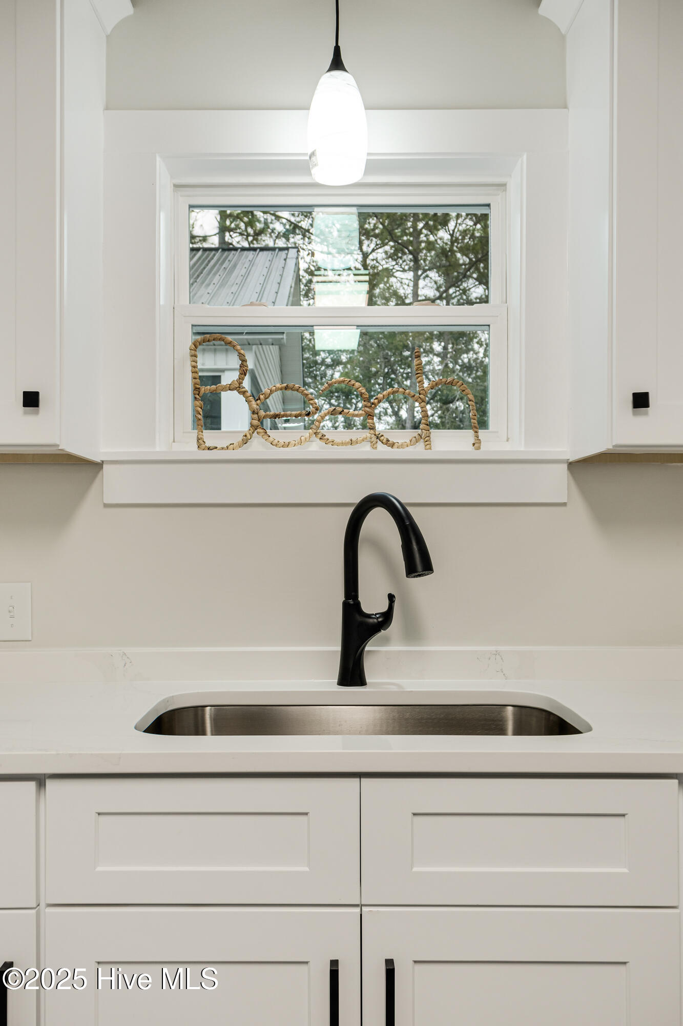 100501720 | Photo 23