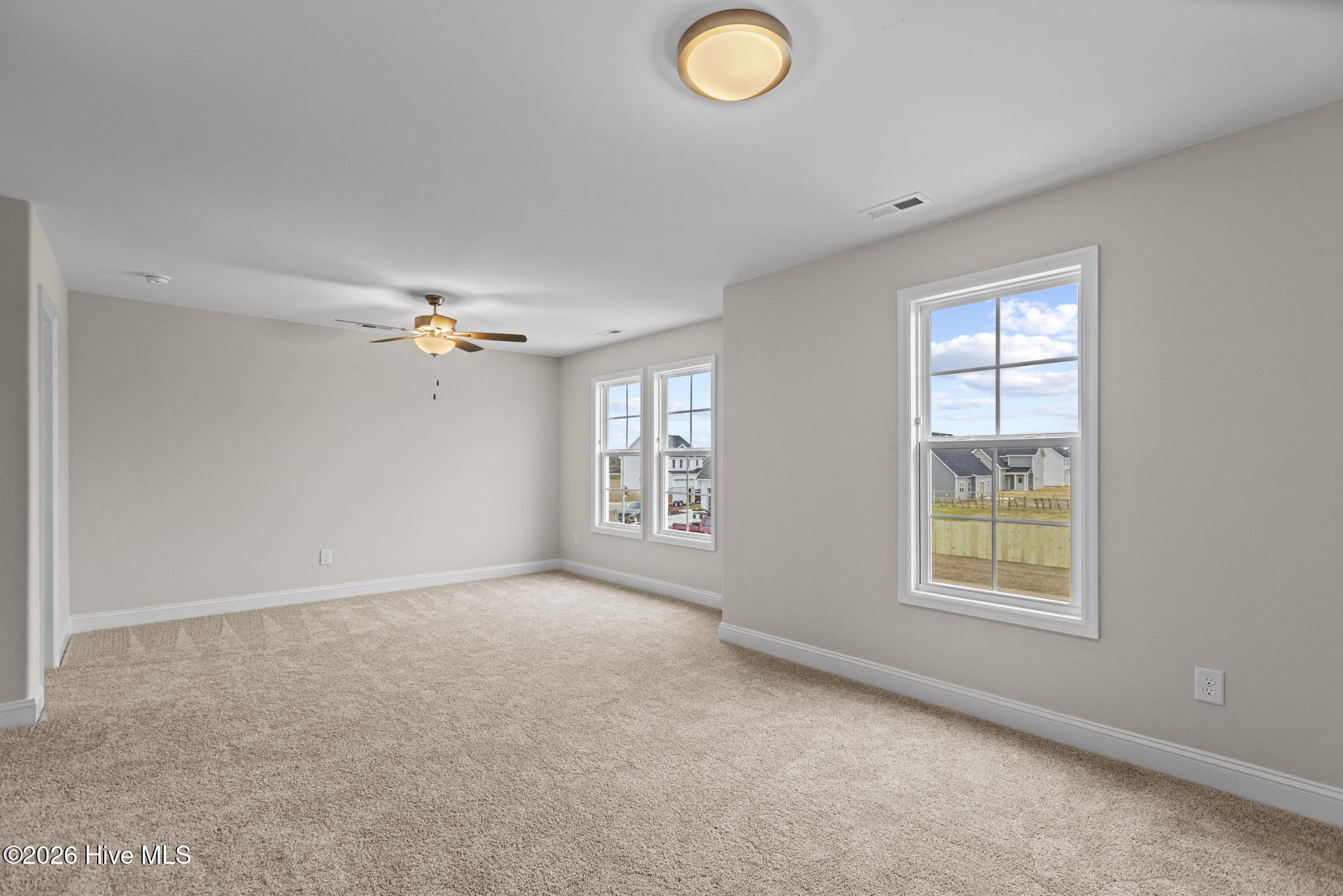 100544641 | Photo 25