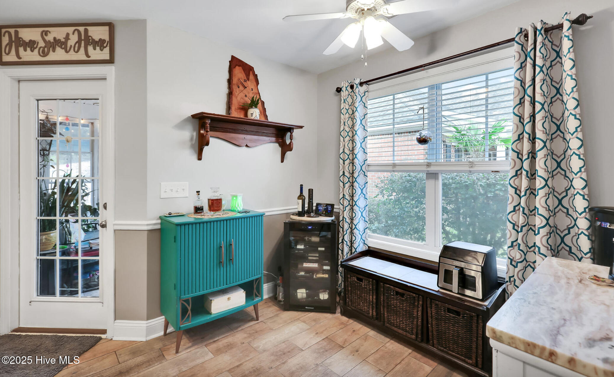 100547163 | Photo 18