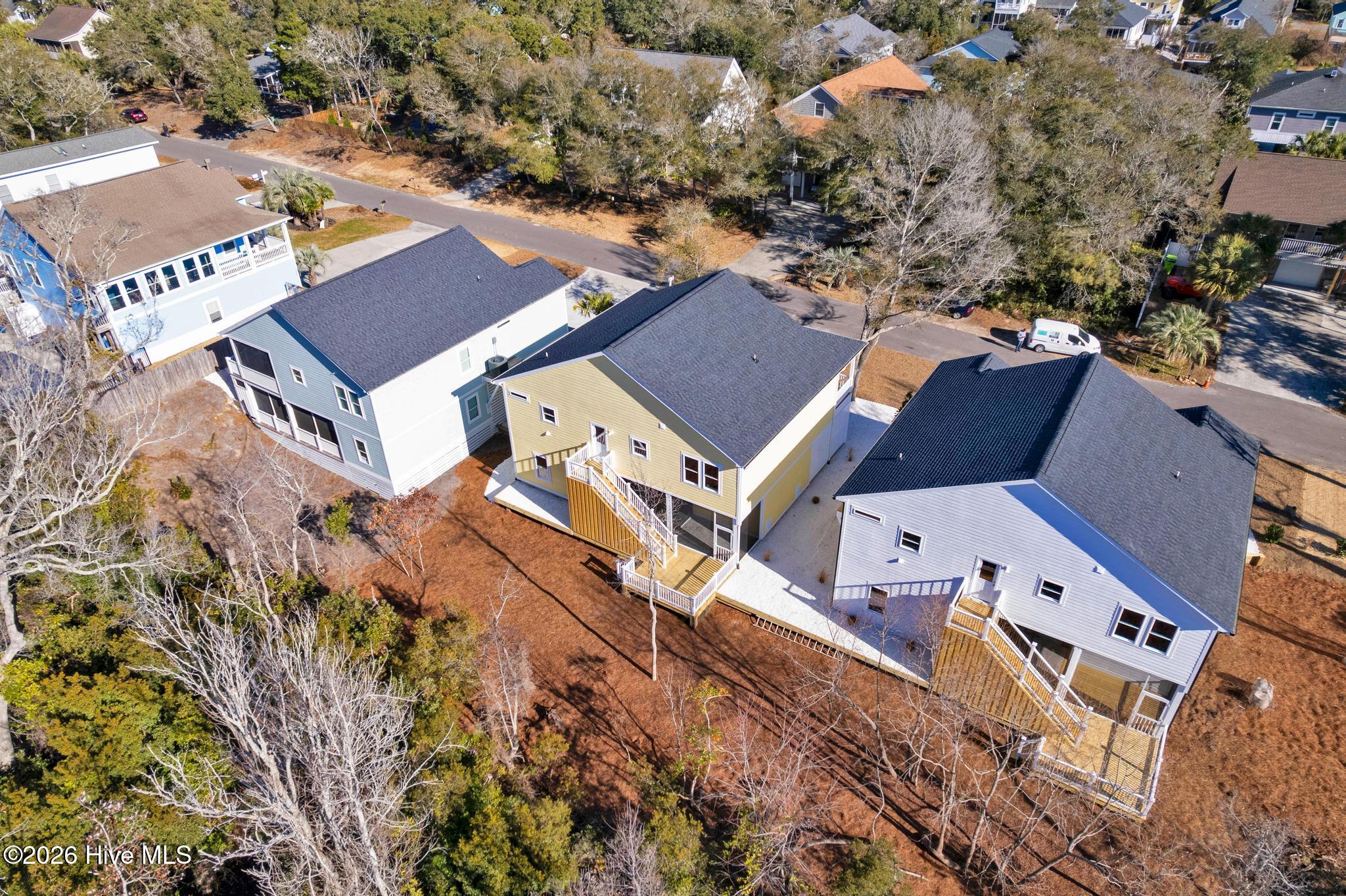 100547277 | Photo 40