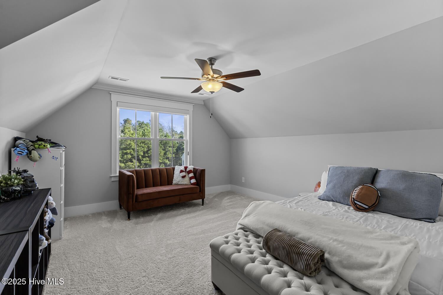 100545197 | Photo 57