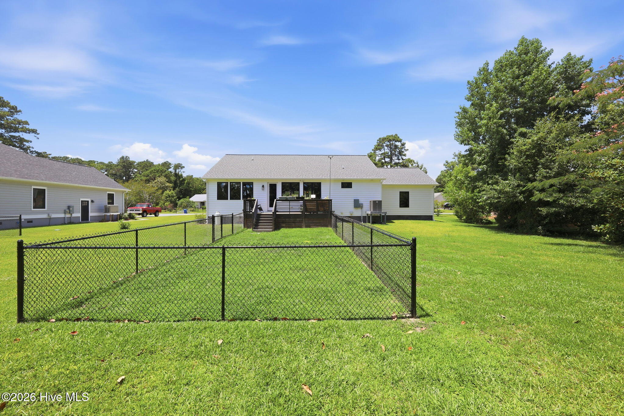 1106 Link Lane,Oriental