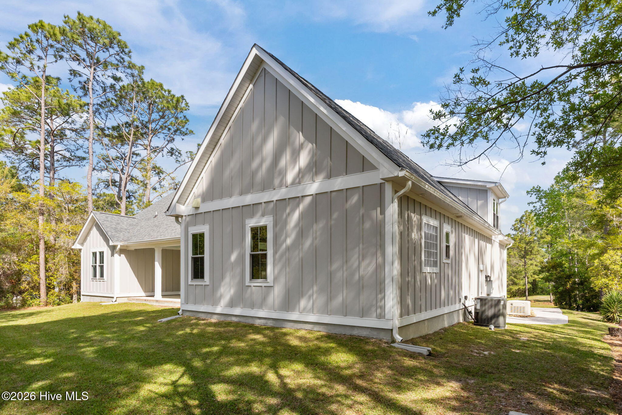 100568104 | Photo 53