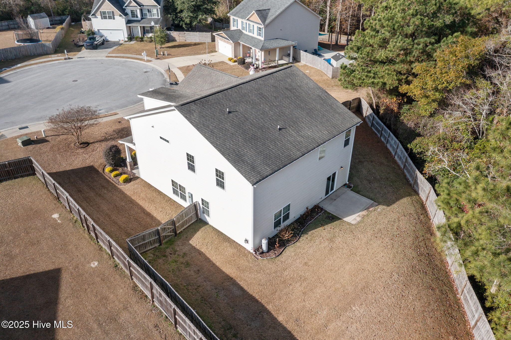 100545403 | Photo 58