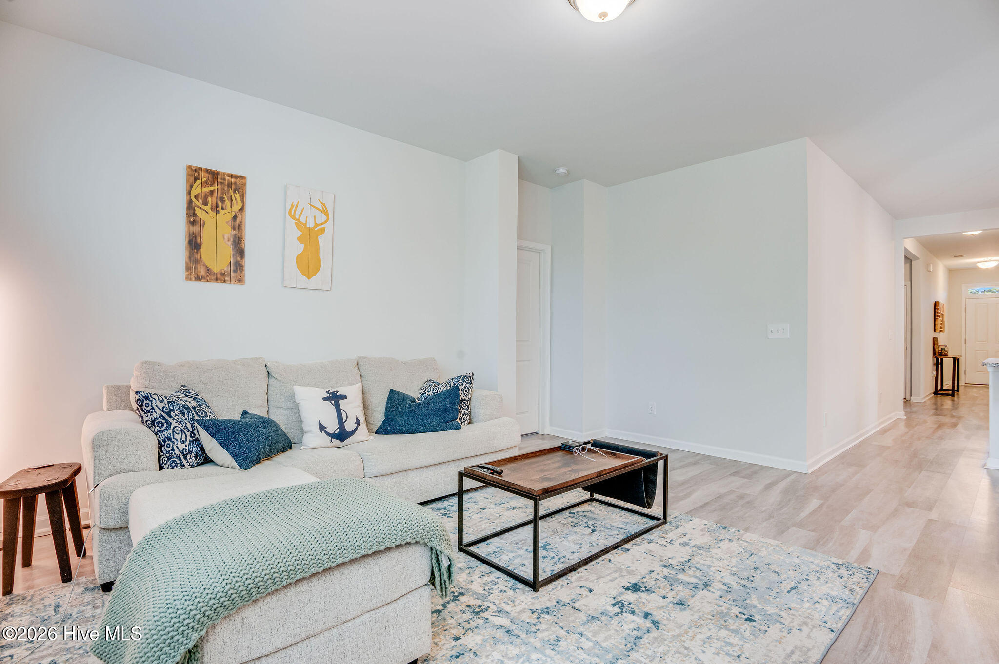 100562701 | Photo 24