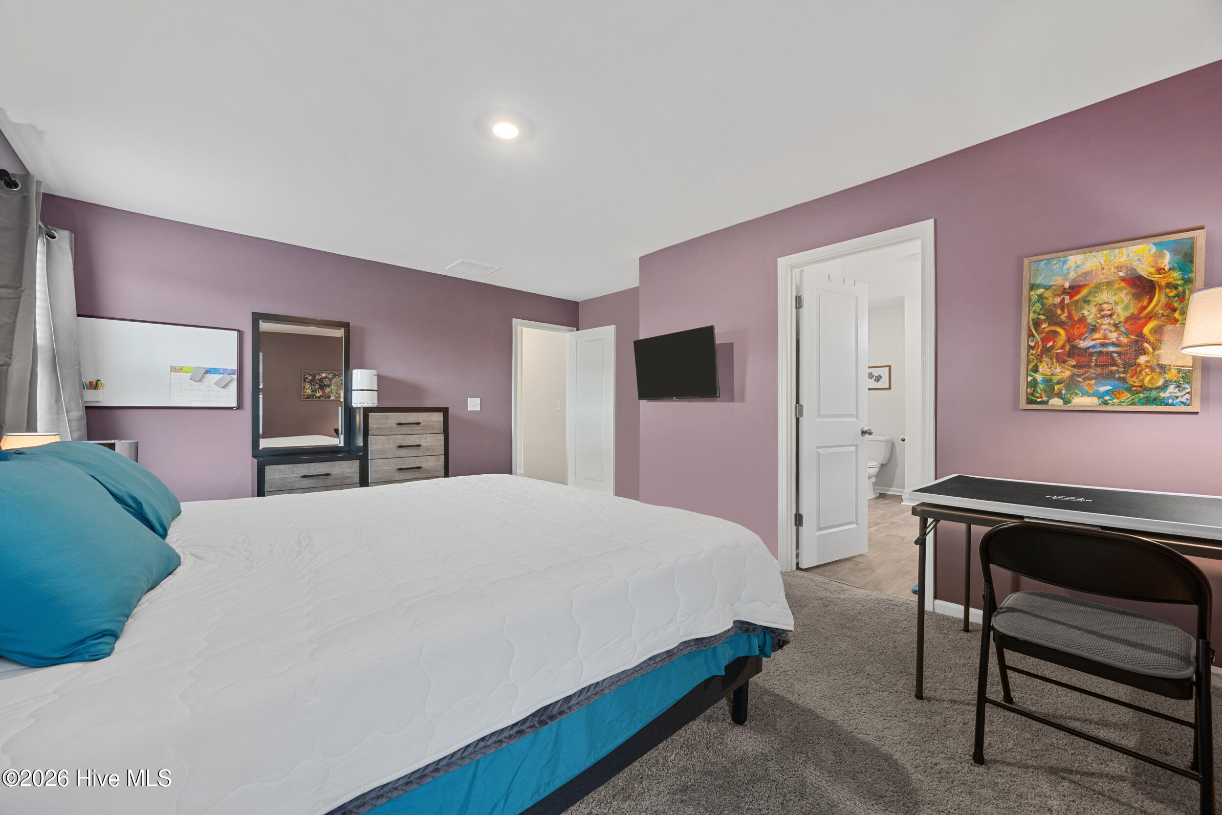 100561972 | Photo 21