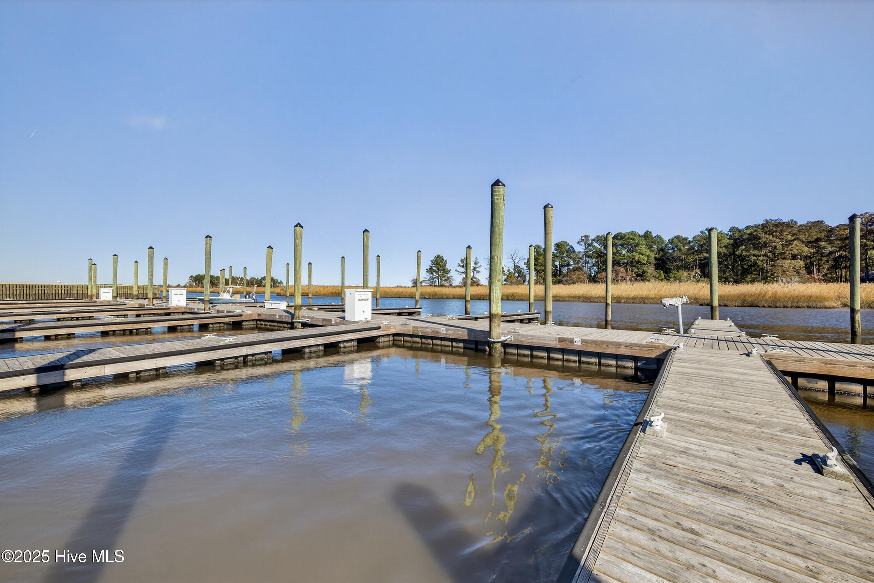 100541672 | Photo 26