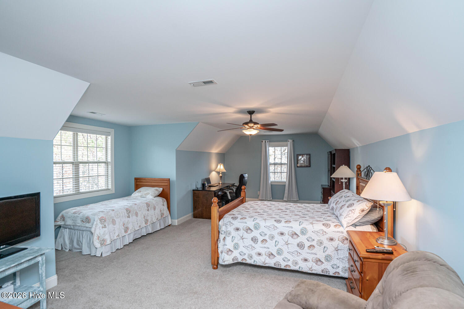 100552025 | Photo 54