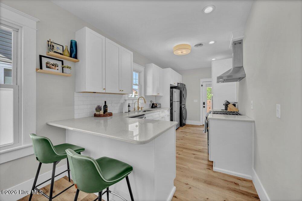 100568579 | Photo 10