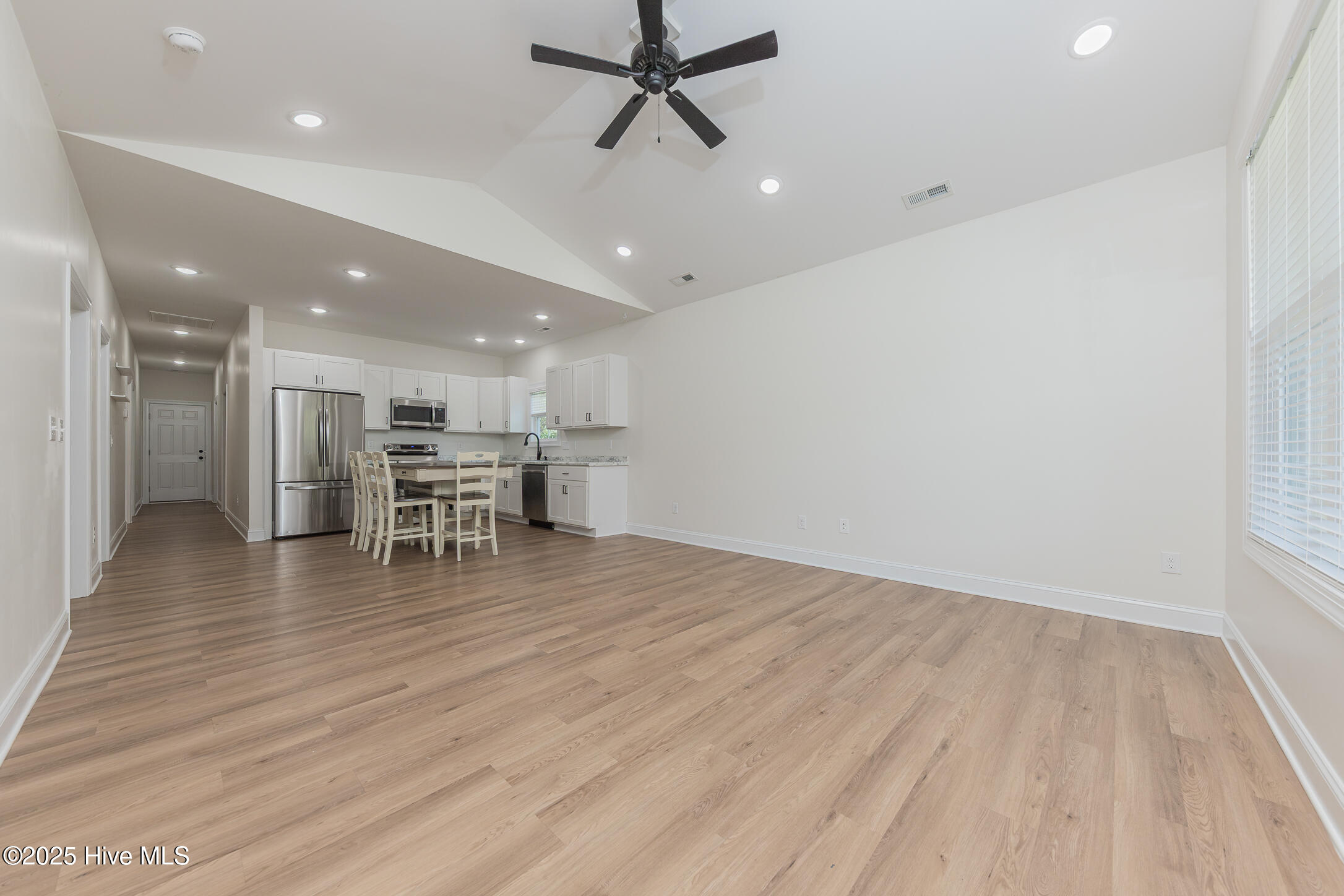 111 Hampton Court, Jacksonville, NC 28546 Listing Photo  12