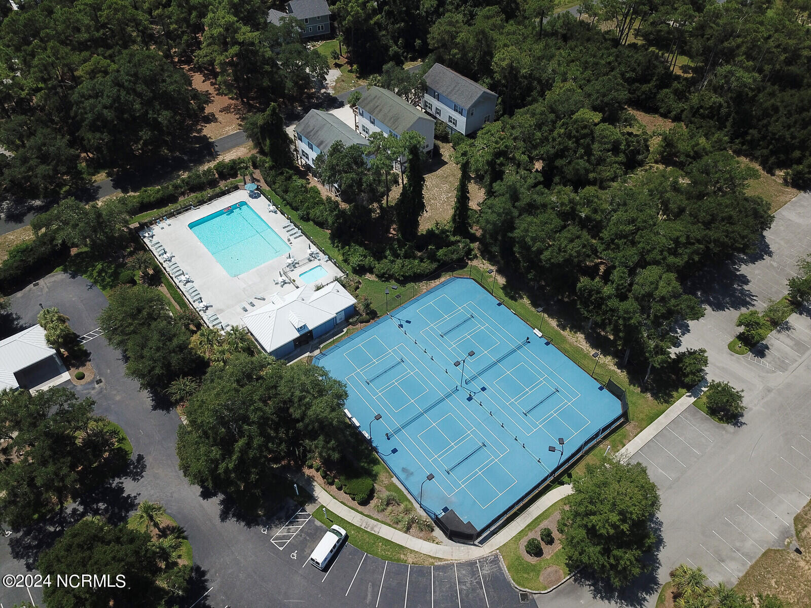 100560630 | Photo 39