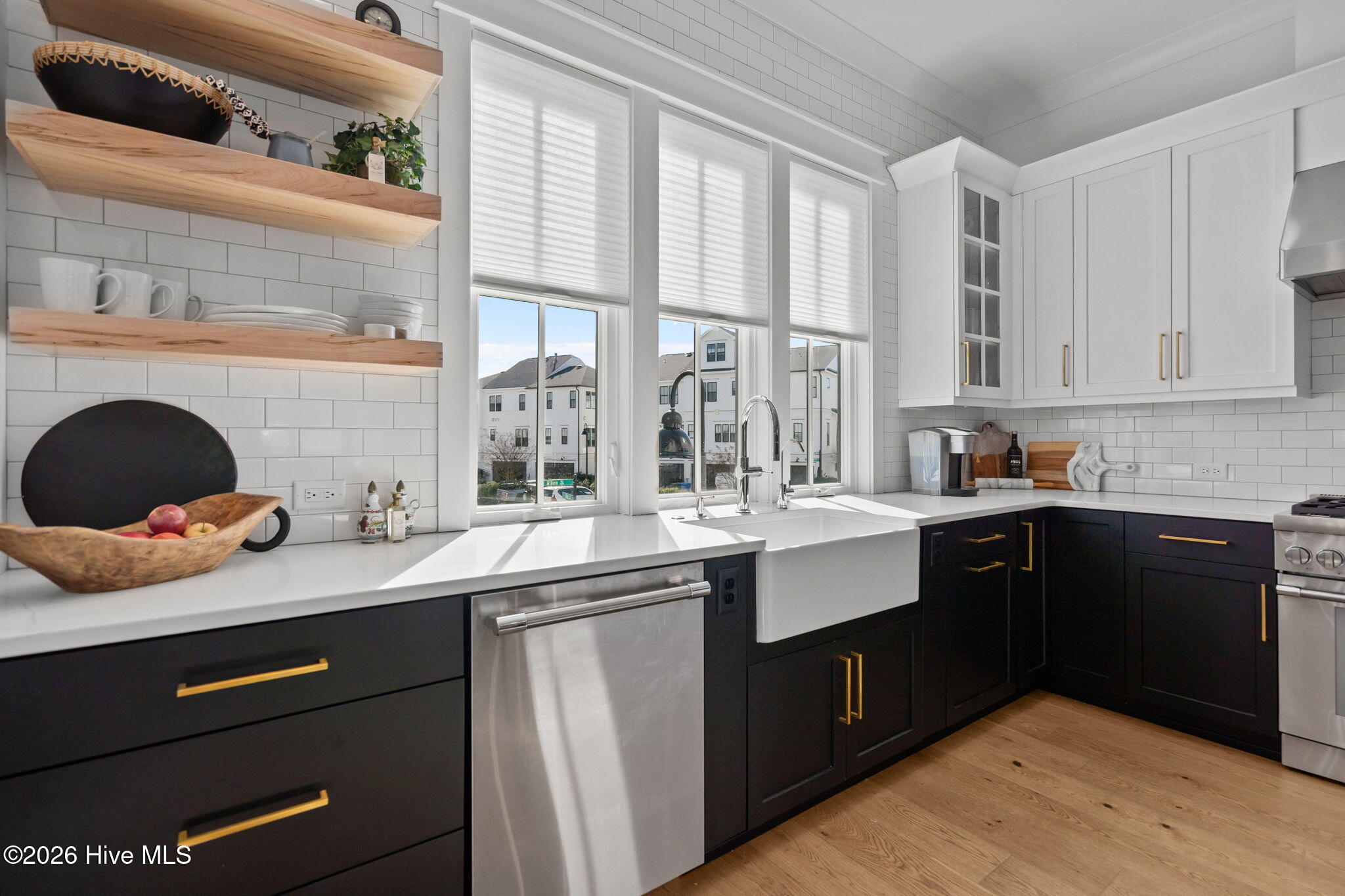 100552762 | Photo 23