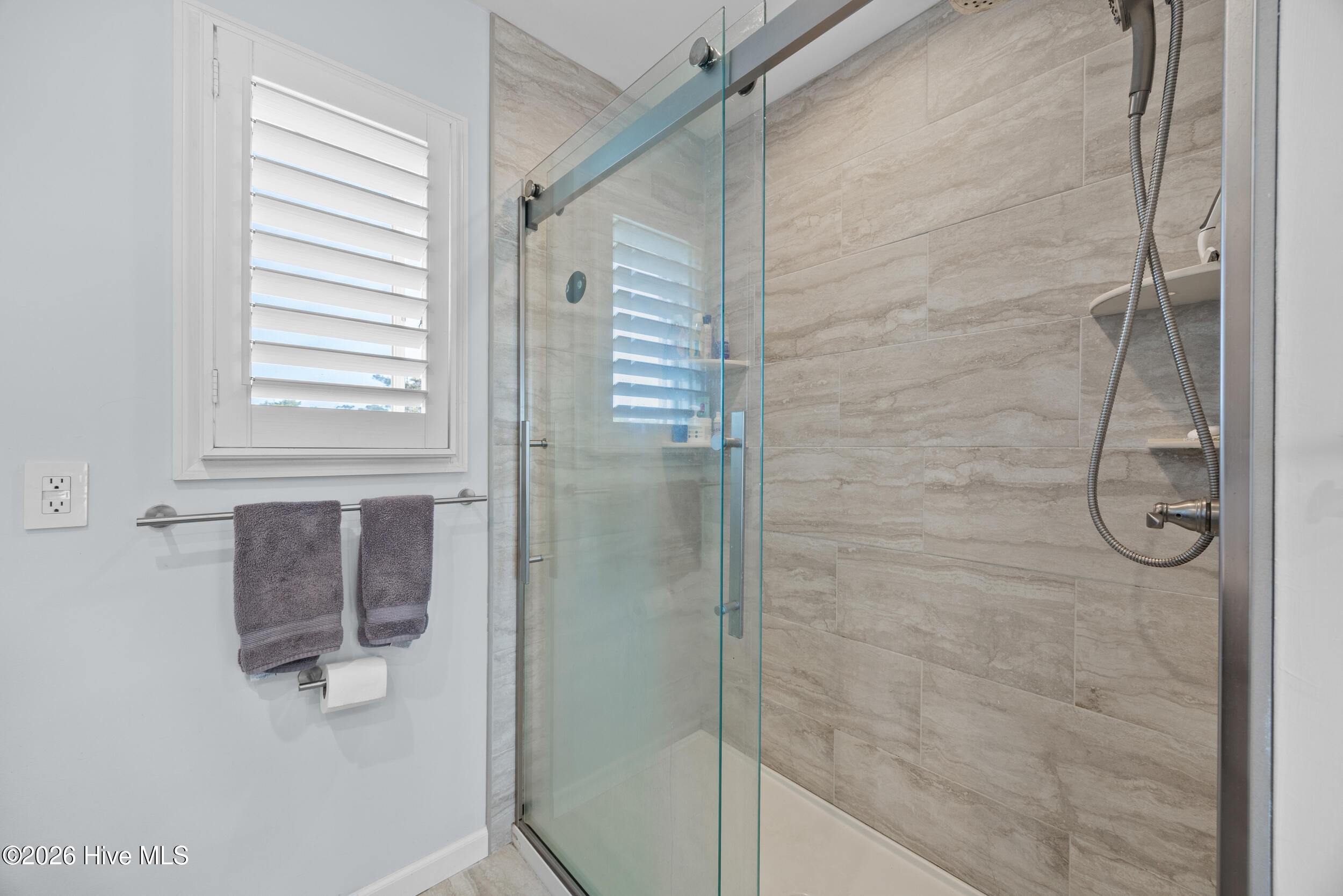 100564811 | Photo 28