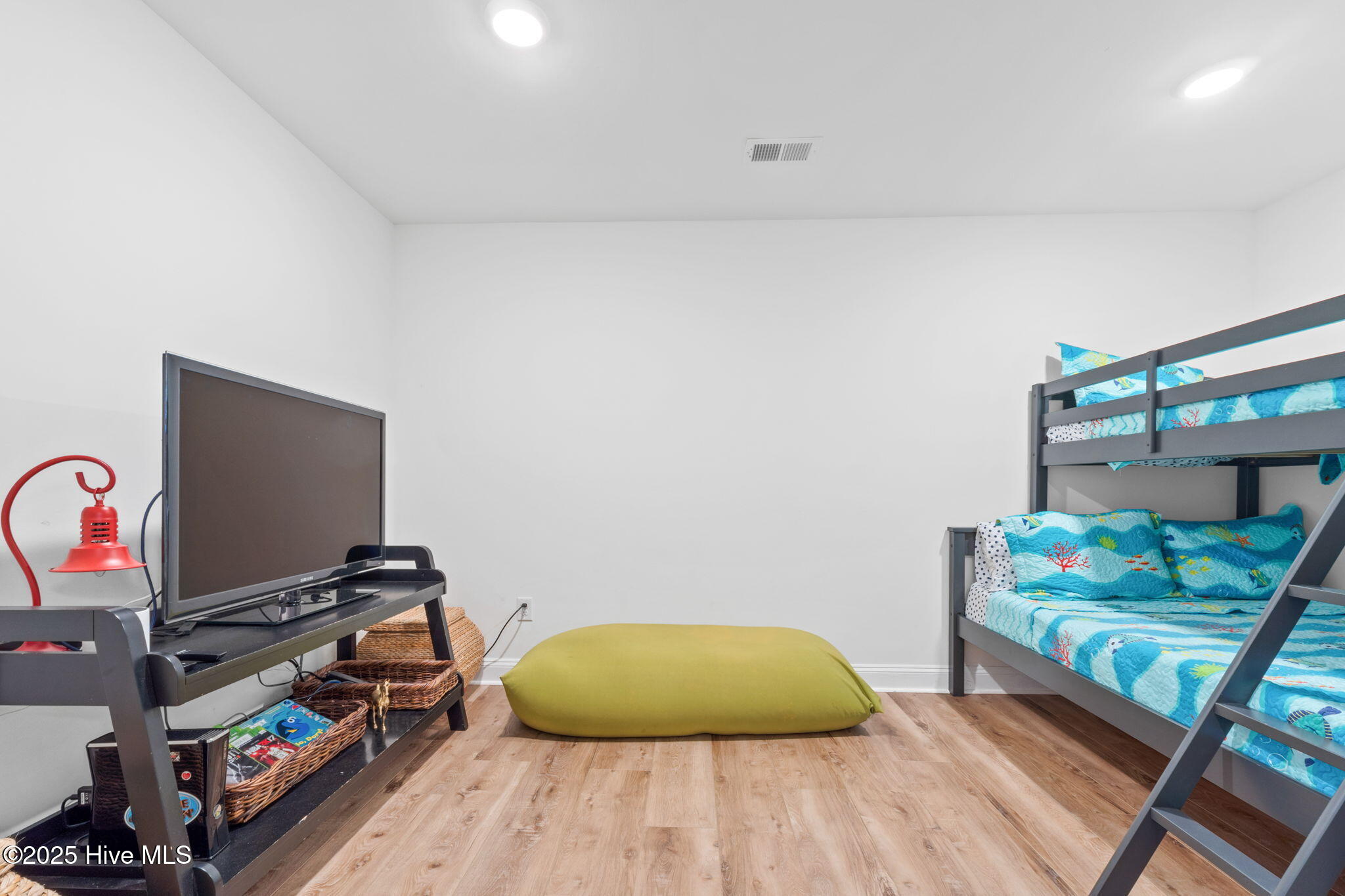 100496086 | Photo 52