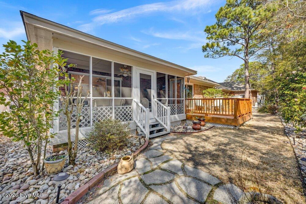 100558144 | Photo 27