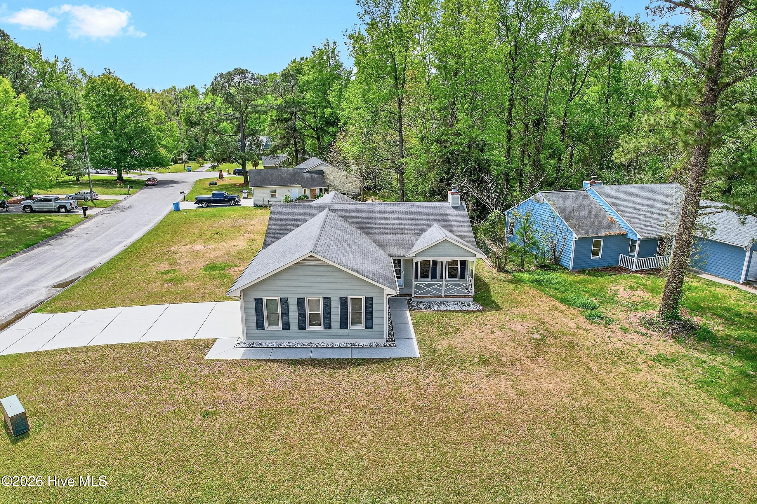 100565392 | Photo 27