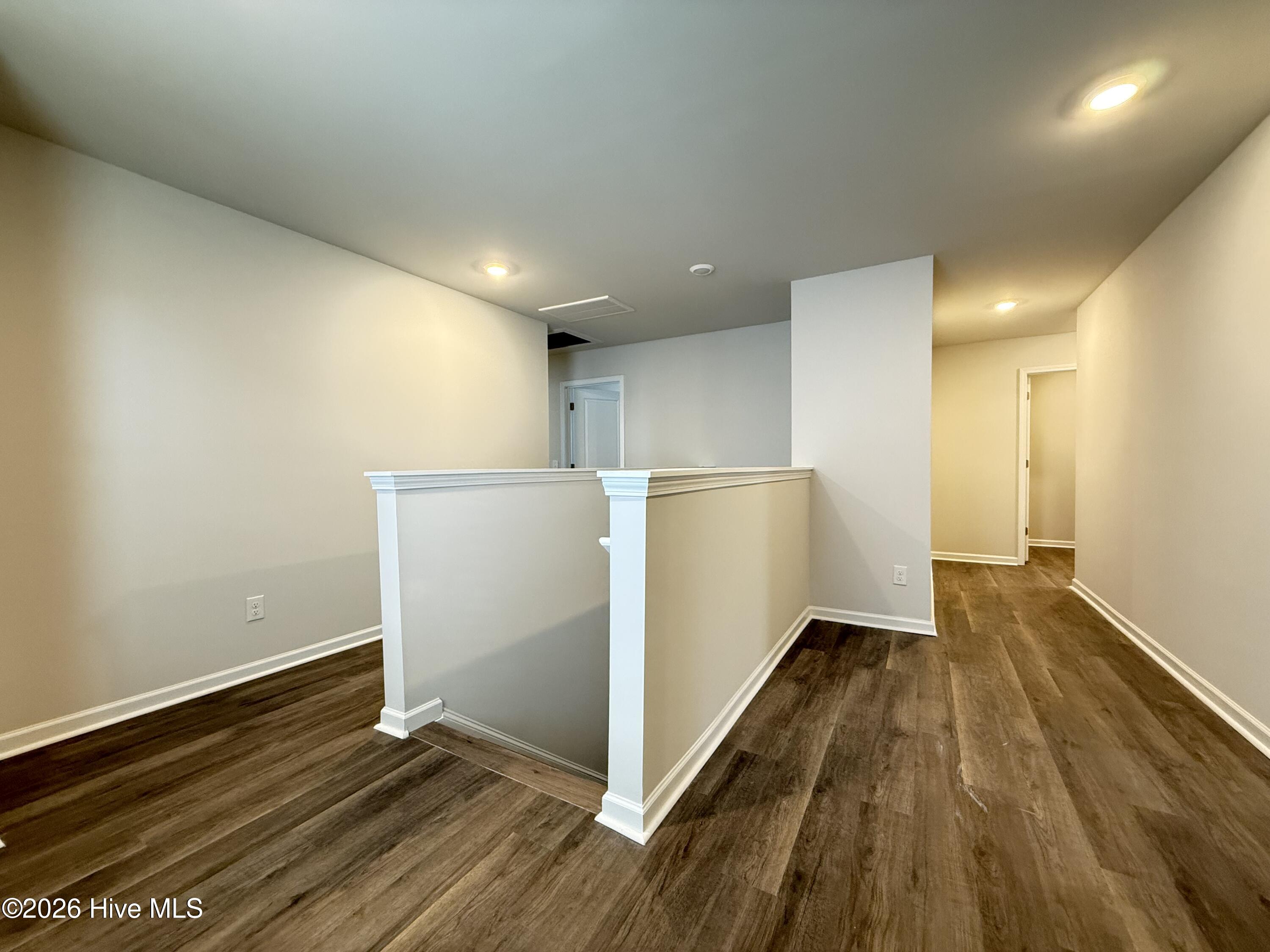 100525902 | Photo 16