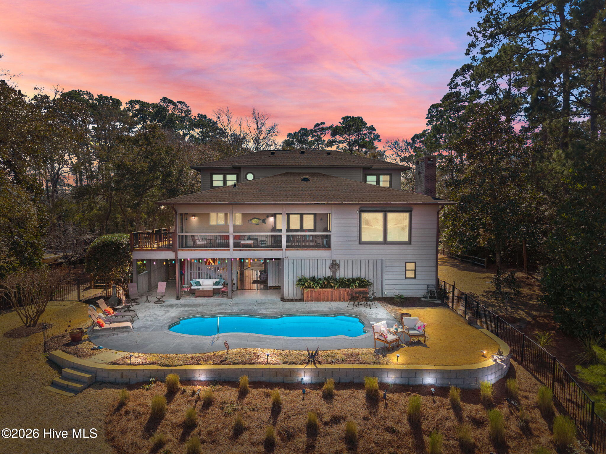 100555444 | Photo 13