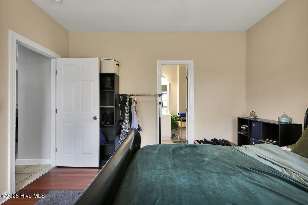 100558942 | Photo 13