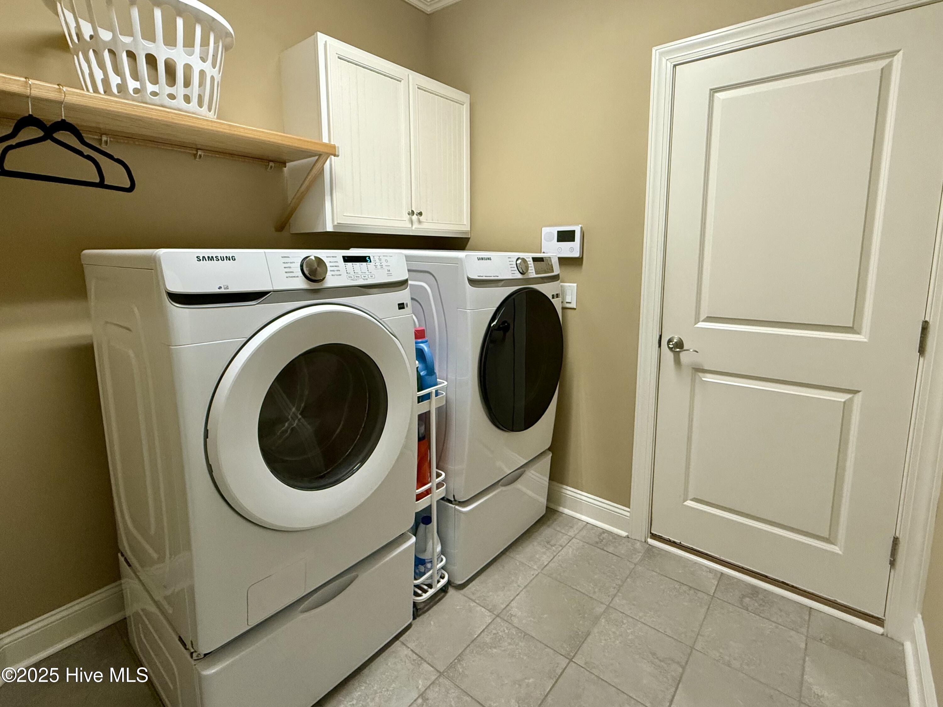 100541240 | Photo 46