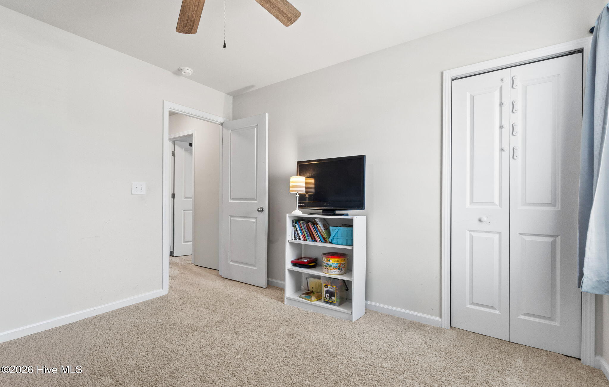 100560384 | Photo 18